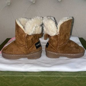 Bebe Toddler Girl Winter Boots Size 6